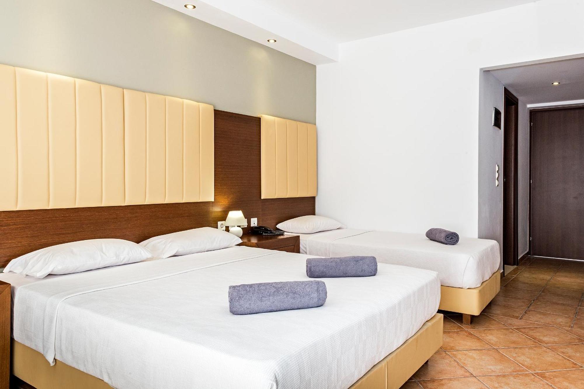 White Olive Premium Laganas Hotel Екстериор снимка